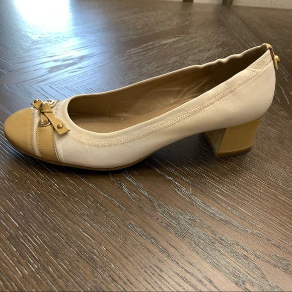 Stuart Weitzman white leather & beige low chunk heel pump flat Size 7.5M - Picture 4 of 17